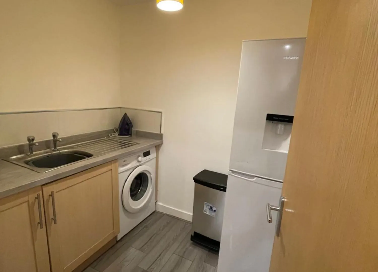Modern Newly Refurbished 2 Bed Apartment Μπρίστολ